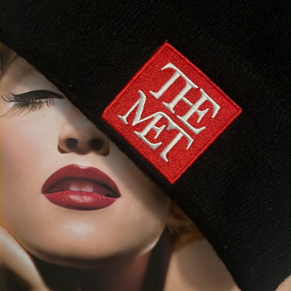 ⚫️ • 🕶️ • ⚫️x PACSUN x THE MET x⚫️ • 🕶️ •⚫️